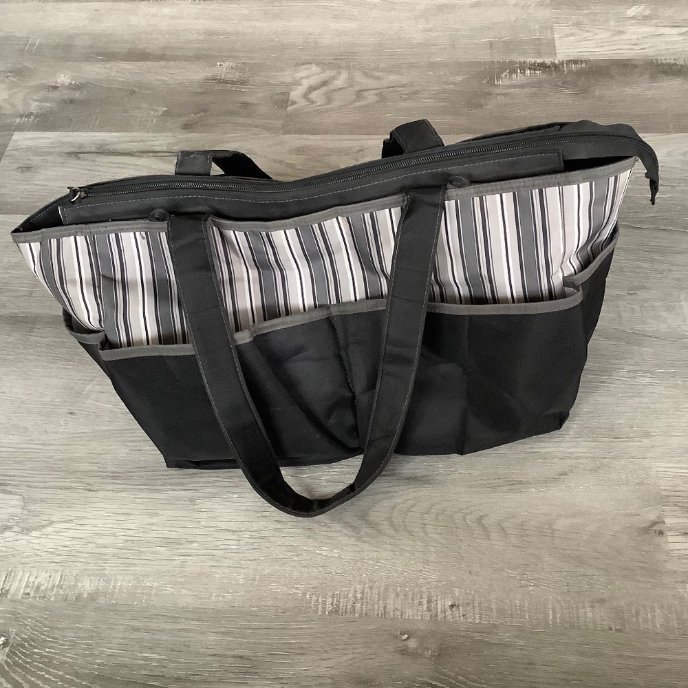 Baby Boon Diaper bag with extras!